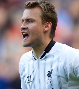 梅西再创纪录引全场欢呼