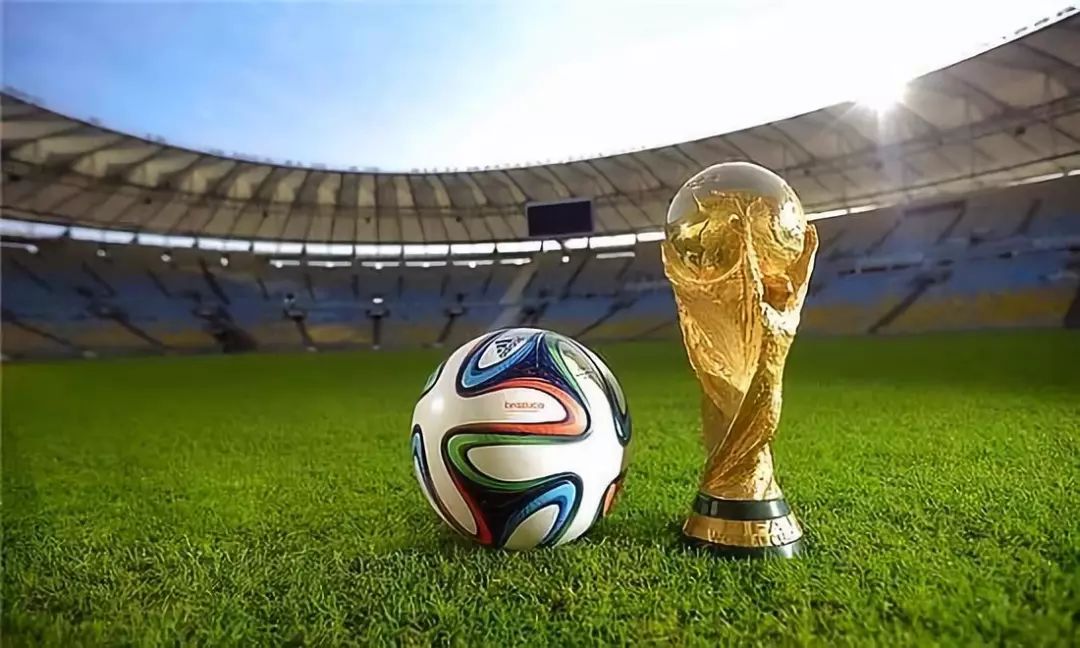 官方：莱万特主帅卡莱罗下课；球队本赛季西甲仅积9分排倒二（莱万特官宣解雇主帅卡莱罗：本赛季西甲仅9分，排名倒数第二）