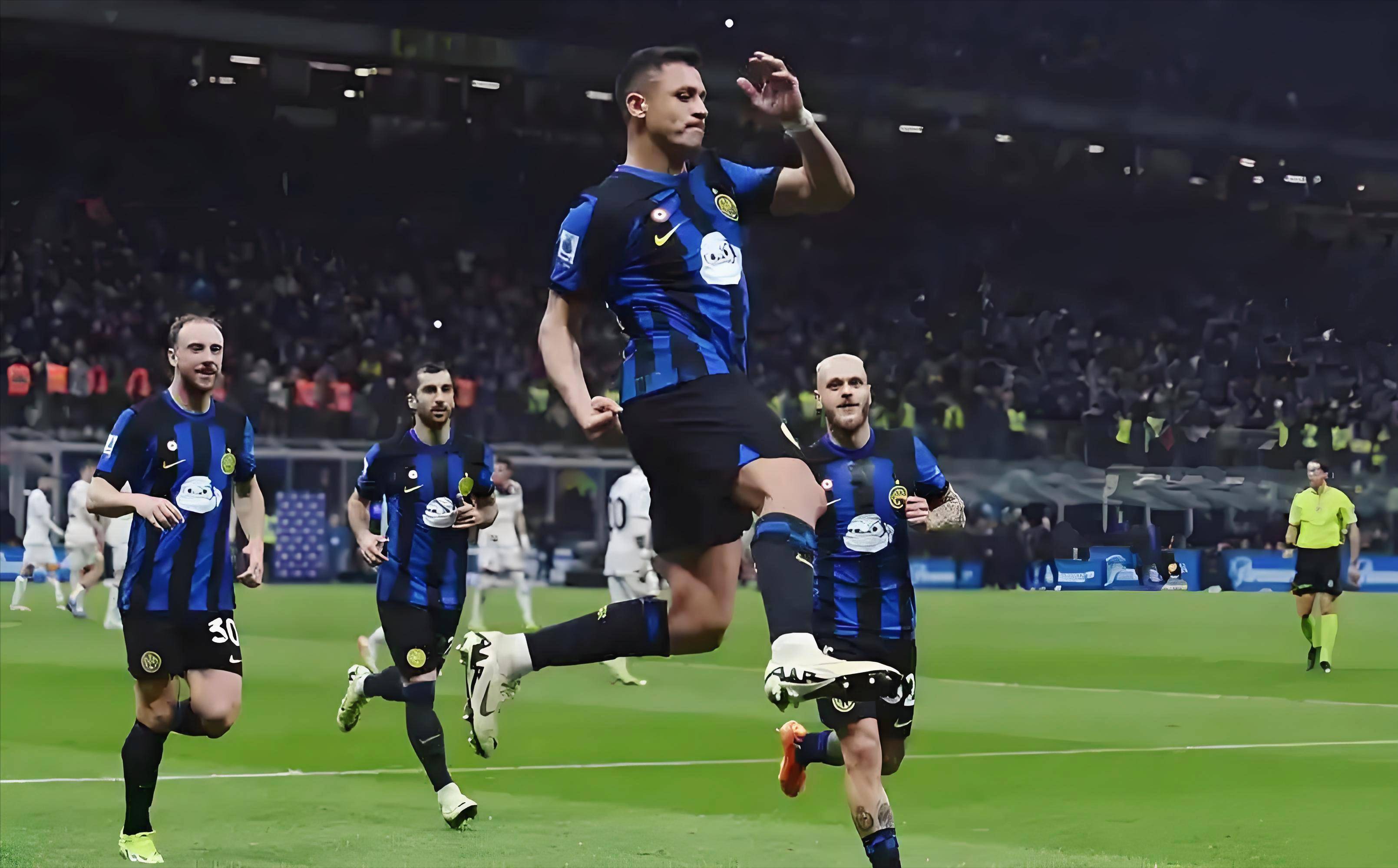 米体：因拉齐奥伤病过多，主席洛蒂托请来神父为球队祝福