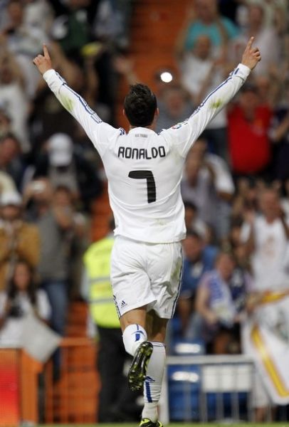 感动！邱贻可回看与莎莎点滴，慈父眼神，最有爱师徒，成就彼此