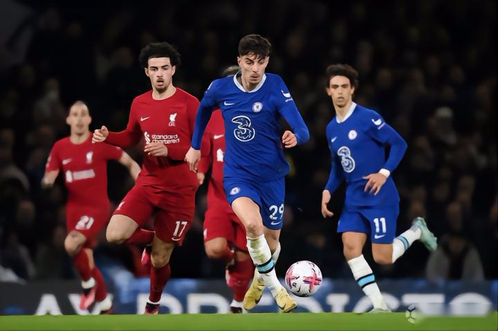 佩里西奇谈赢利物浦：球队表现很出色，首要目标是晋级淘汰赛（佩里西奇：击败利物浦展现球队出色发挥，首要任务是闯入淘汰赛）