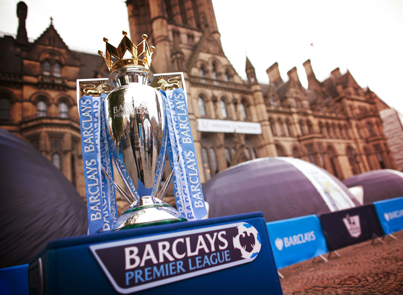 国米赛中年轻球员崛起，老将挣扎，球队面临转型与平衡挑战。